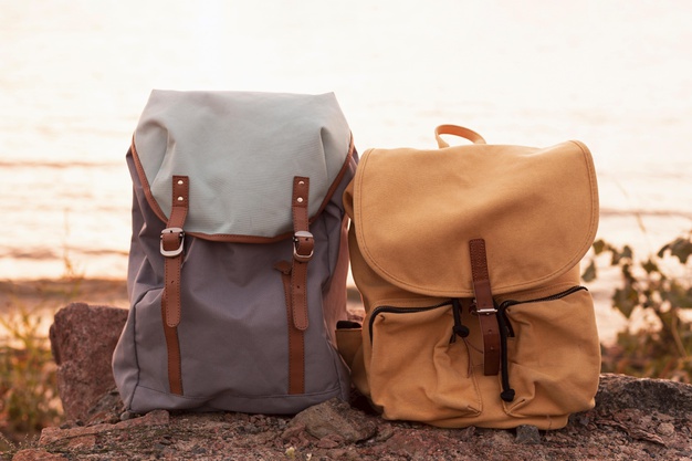Comment porter sac à dos vintage sans paraître ringard ?