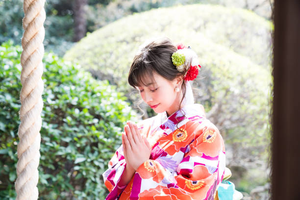 Comment se porte le kimono féminin ?